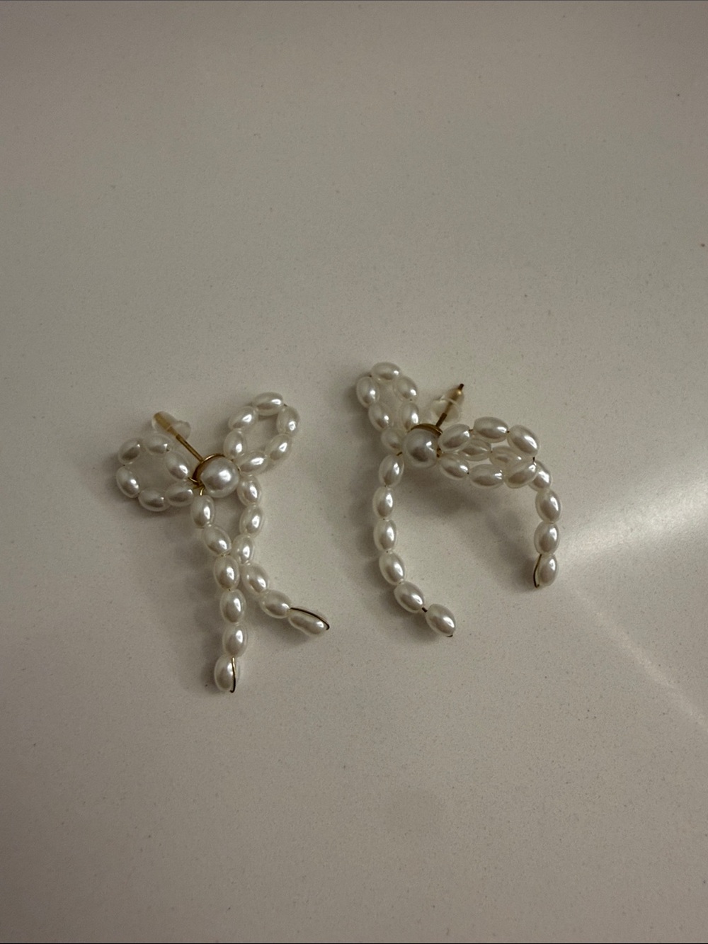 Pearl Bow Drop Earrings - White Pearlescent